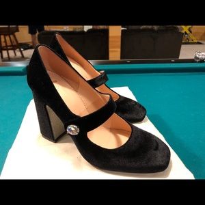 J.Crew Velvet never been worn Mary Jane’s